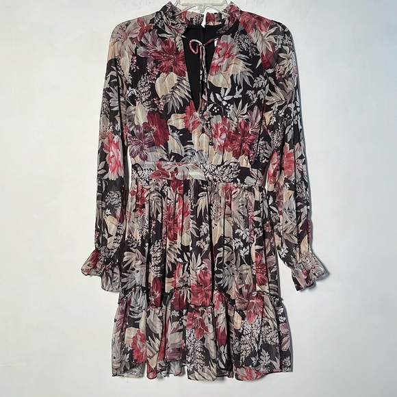 Sheike Dresses & Skirts - SHEIKE "Mahalo" Party/Romance Tiered Ruffle Keyhole Jacquard Floral Dress SZ 8